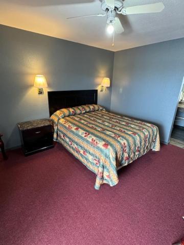 Pratt Budget Inn Bagian luar foto